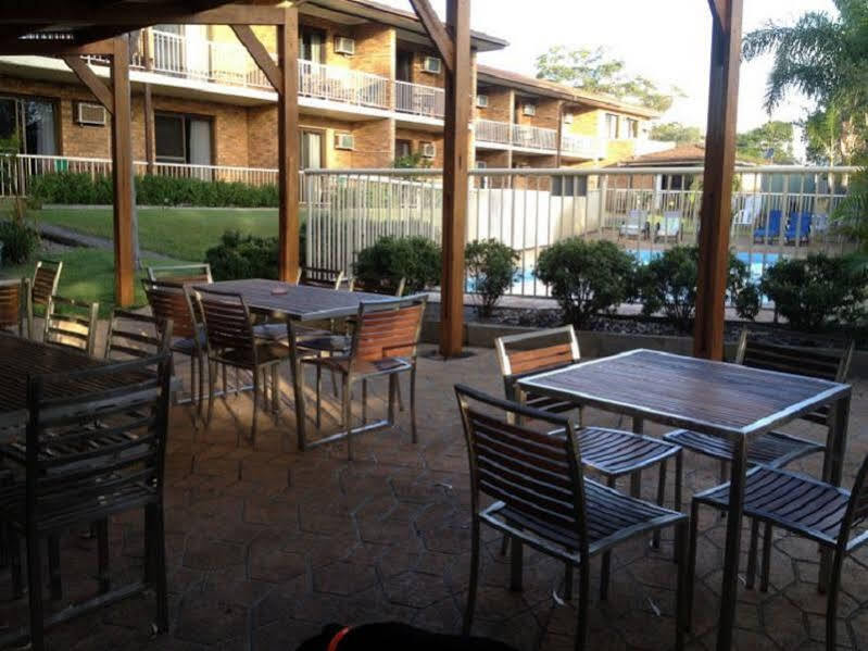 Hawks Nest Motel 3*